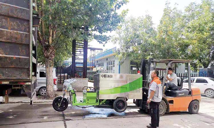 發往湖南環衛公司的三輪高溫高壓清洗車，用于市政環衛高溫高壓作業