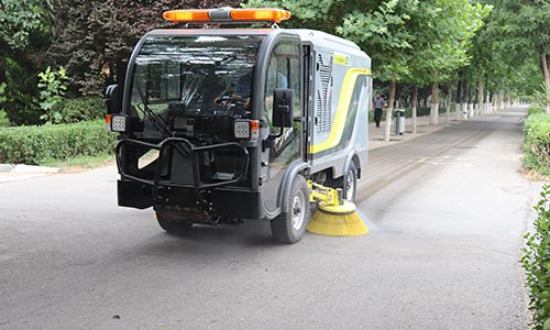 電動(dòng)洗掃車適合機(jī)場(chǎng)使用嗎