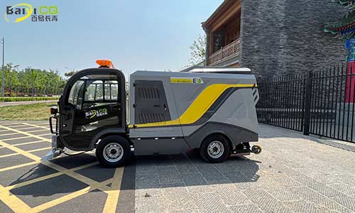 深度污染清除車進(jìn)駐車站共創(chuàng)清潔未來(lái)