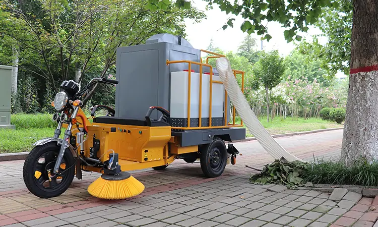 純電動樹葉收集車_多功能樹葉收集車_吸樹葉的機(jī)器_掃樹葉神器