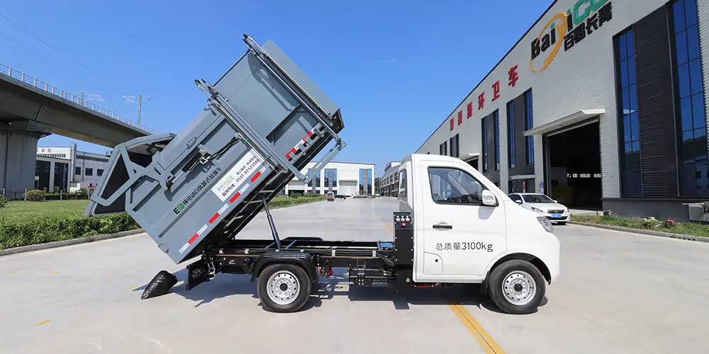 新能源側(cè)裝式垃圾車，新能源垃圾車，小型垃圾車，純電動(dòng)垃圾車
